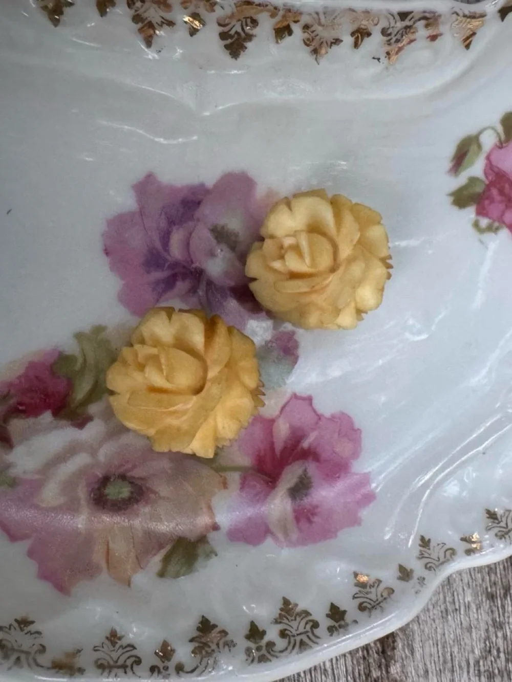 Vintage carved Rose Stud Earrings - Women Jewelry Earrings